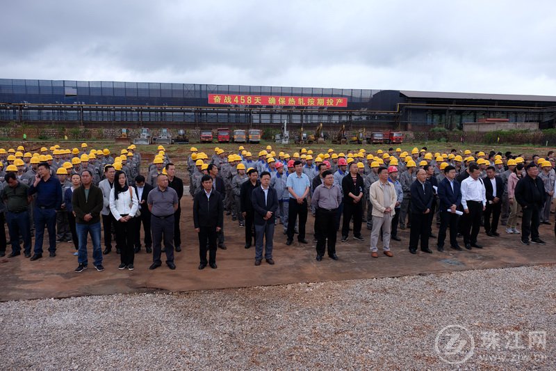 鸣山机械意向加工一批云南师宗县1780mm炉卷轧机项目大型液压缸